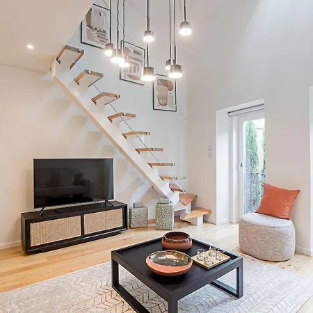 Appartamento Duplex W Ac Near River Front By Lovelystay