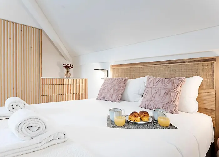 Duplex W Ac Near River Front By Lovelystay