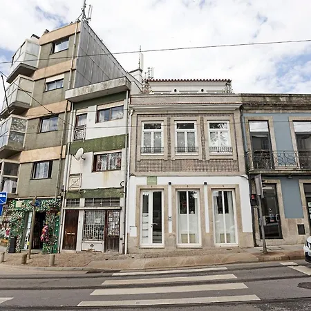 Duplex W Ac Near River Front By Lovelystay