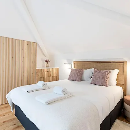 Duplex W Ac Near River Front By Lovelystay *