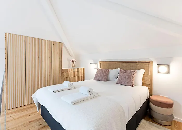 Duplex W Ac Near River Front By Lovelystay *