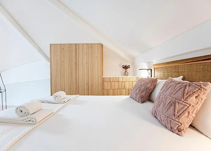 Duplex W Ac Near River Front By Lovelystay Apartment Porto